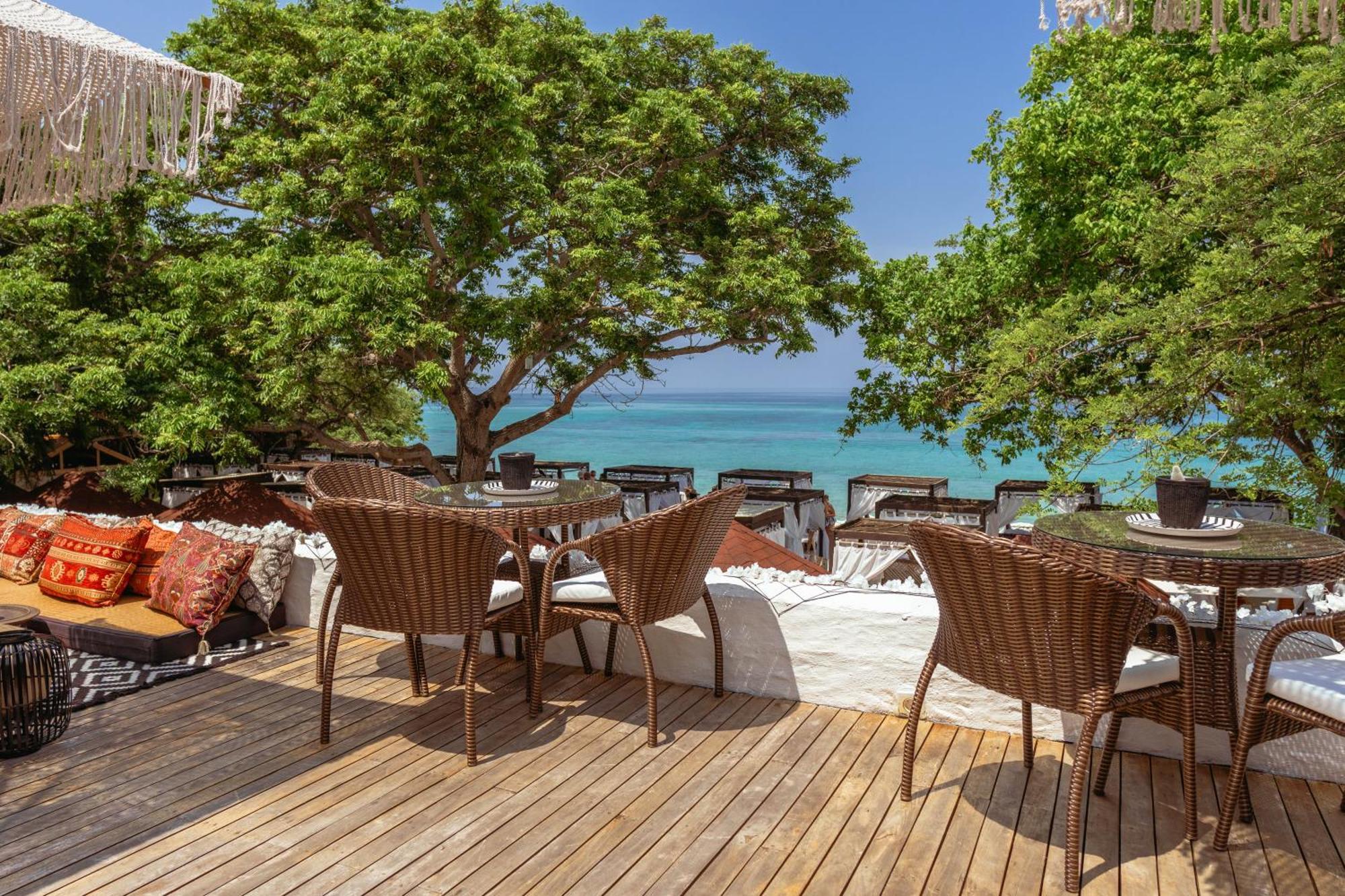 Bora Bora Beach Club & Hotel Isla Grande  Esterno foto