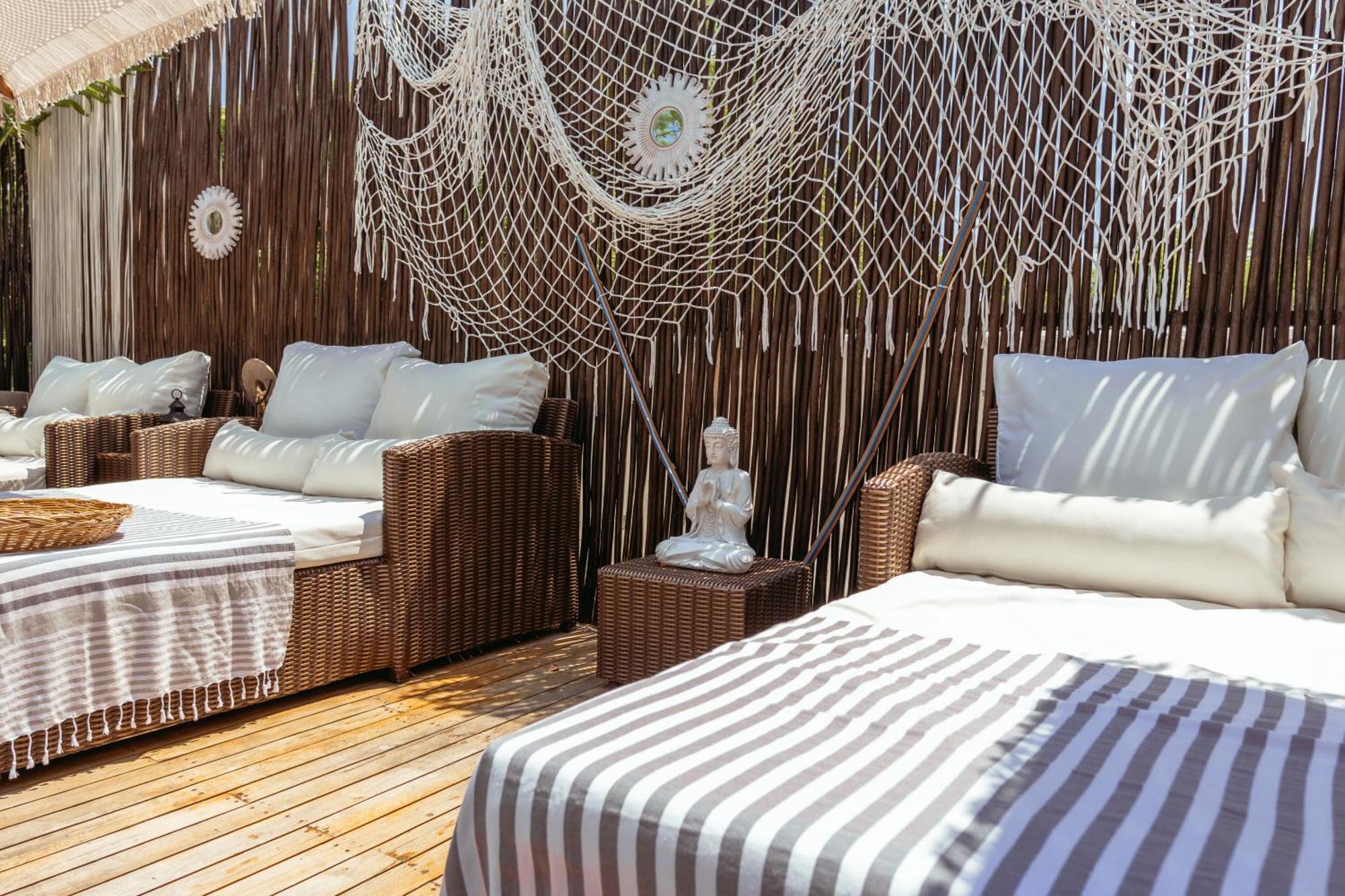 Bora Bora Beach Club & Hotel Isla Grande  Esterno foto
