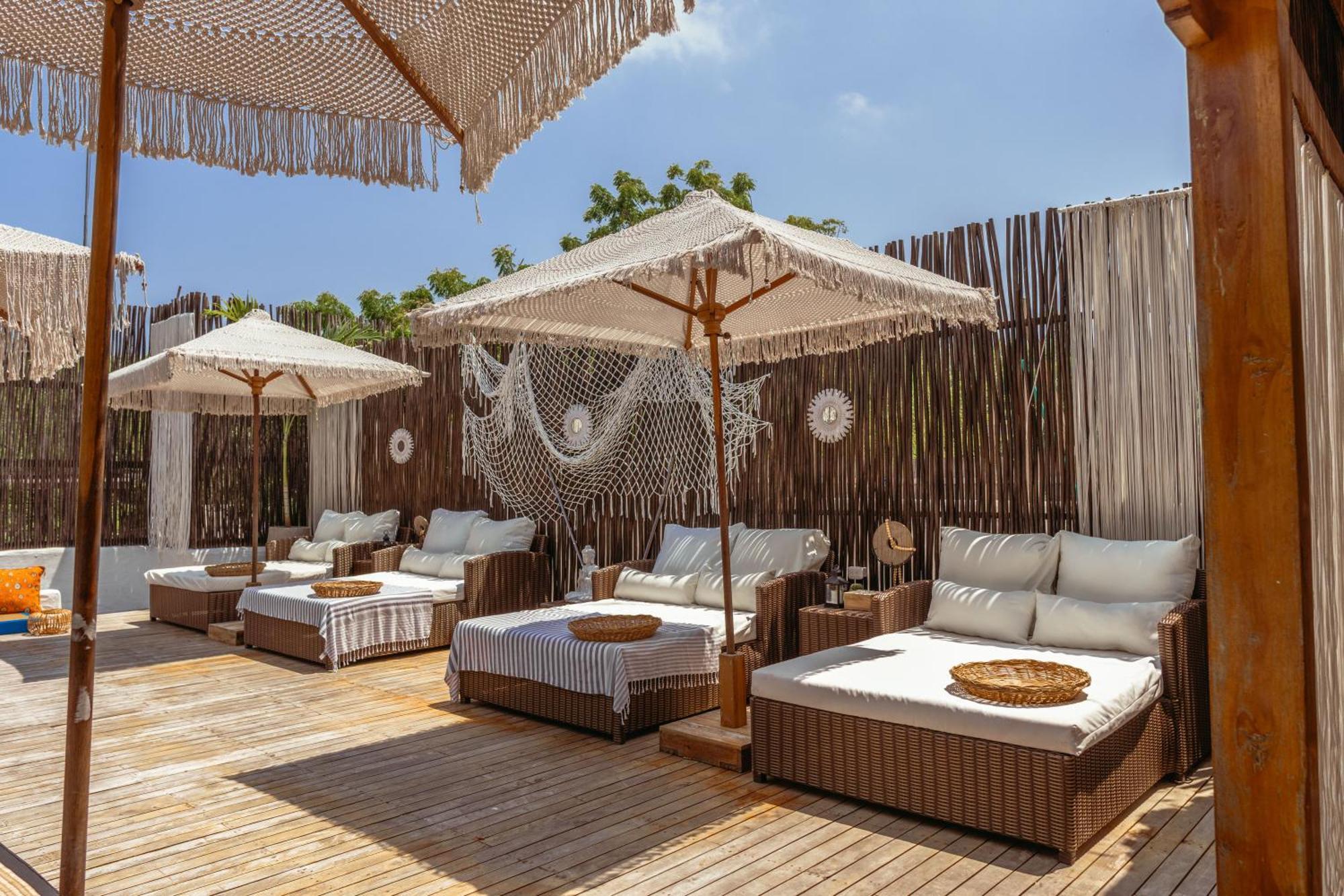 Bora Bora Beach Club & Hotel Isla Grande  Esterno foto