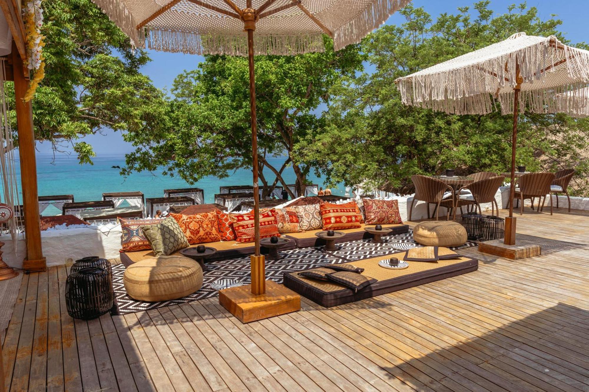 Bora Bora Beach Club & Hotel Isla Grande  Esterno foto