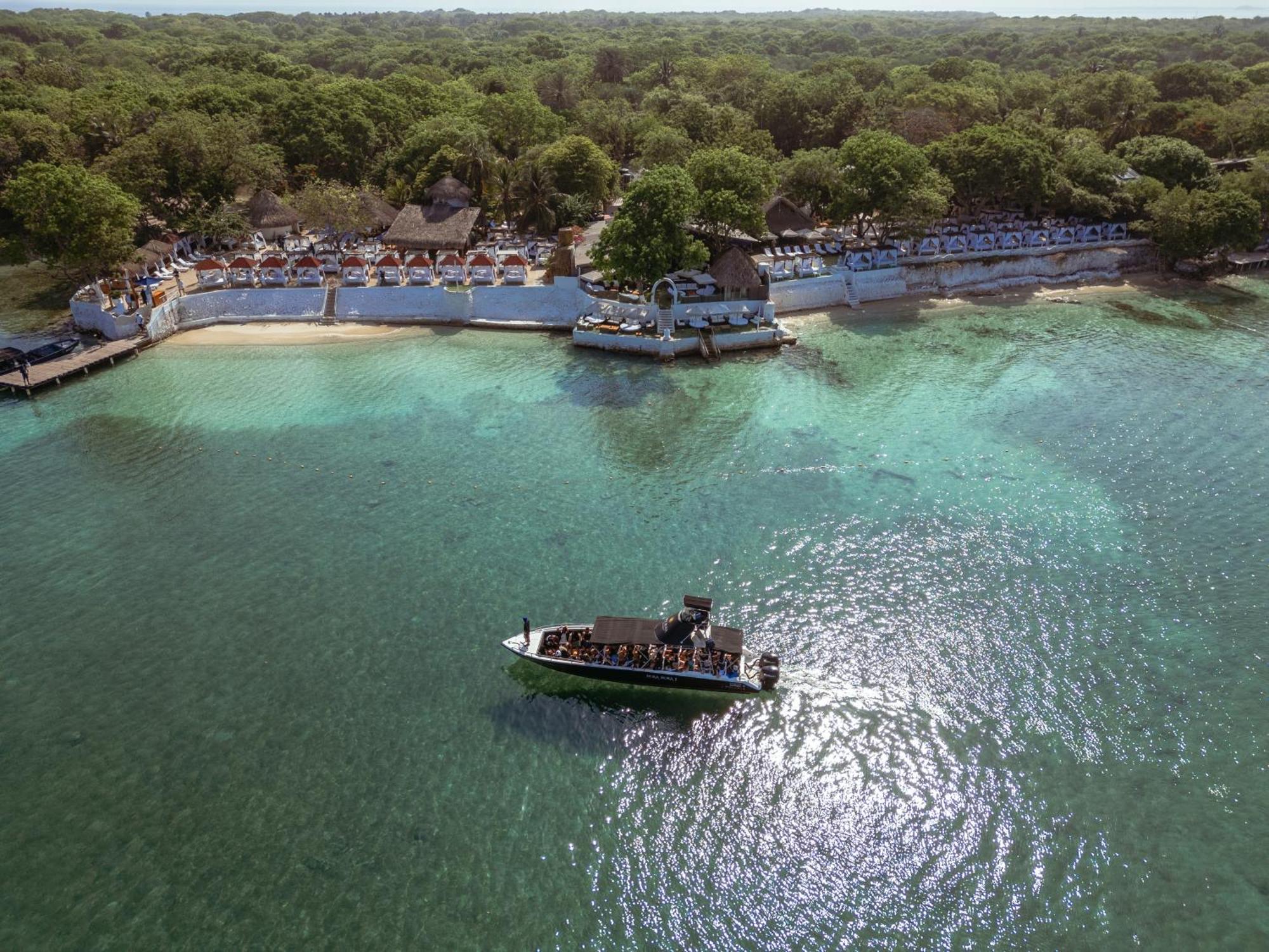 Bora Bora Beach Club & Hotel Isla Grande  Esterno foto