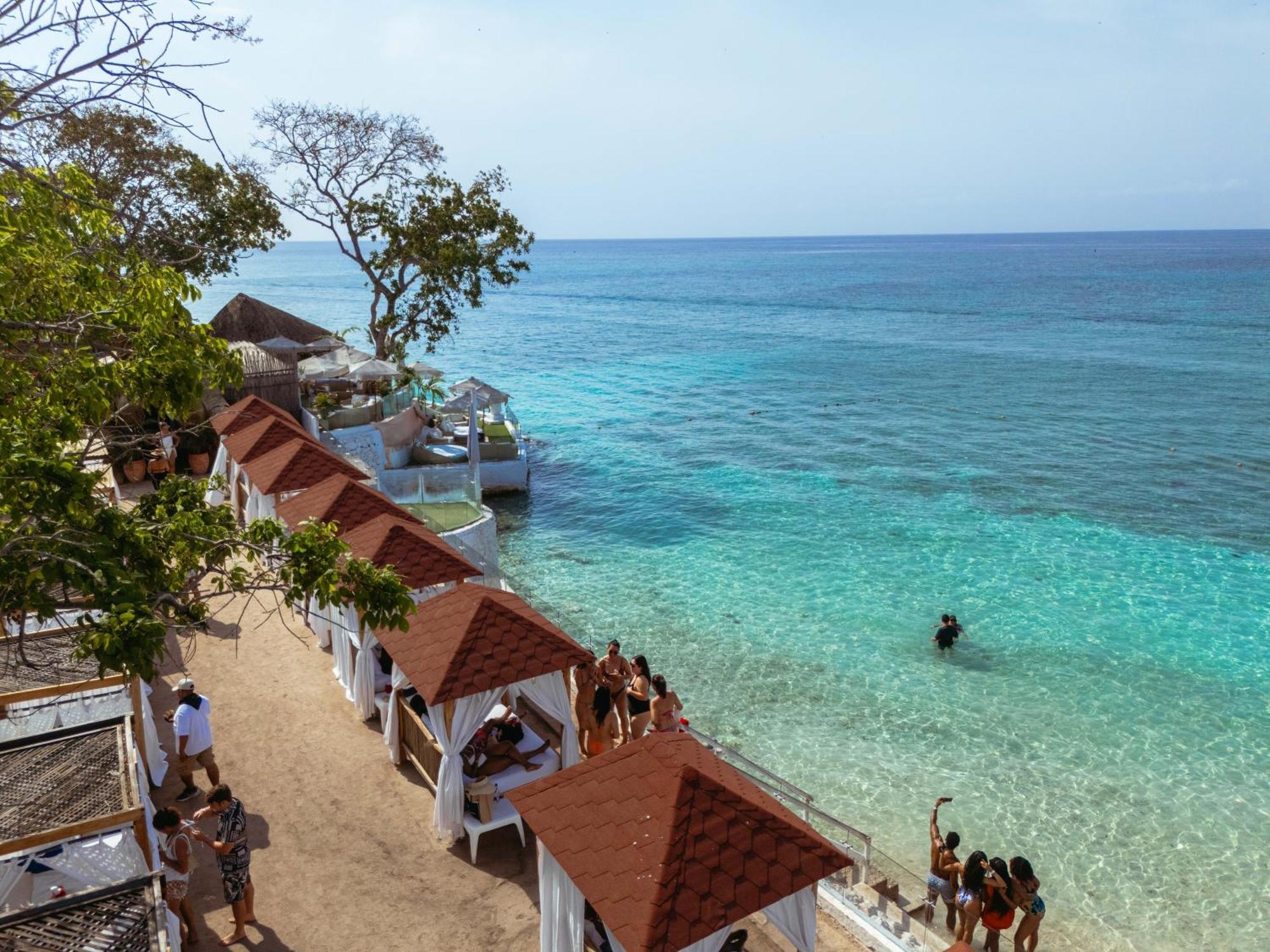 Bora Bora Beach Club & Hotel Isla Grande  Esterno foto