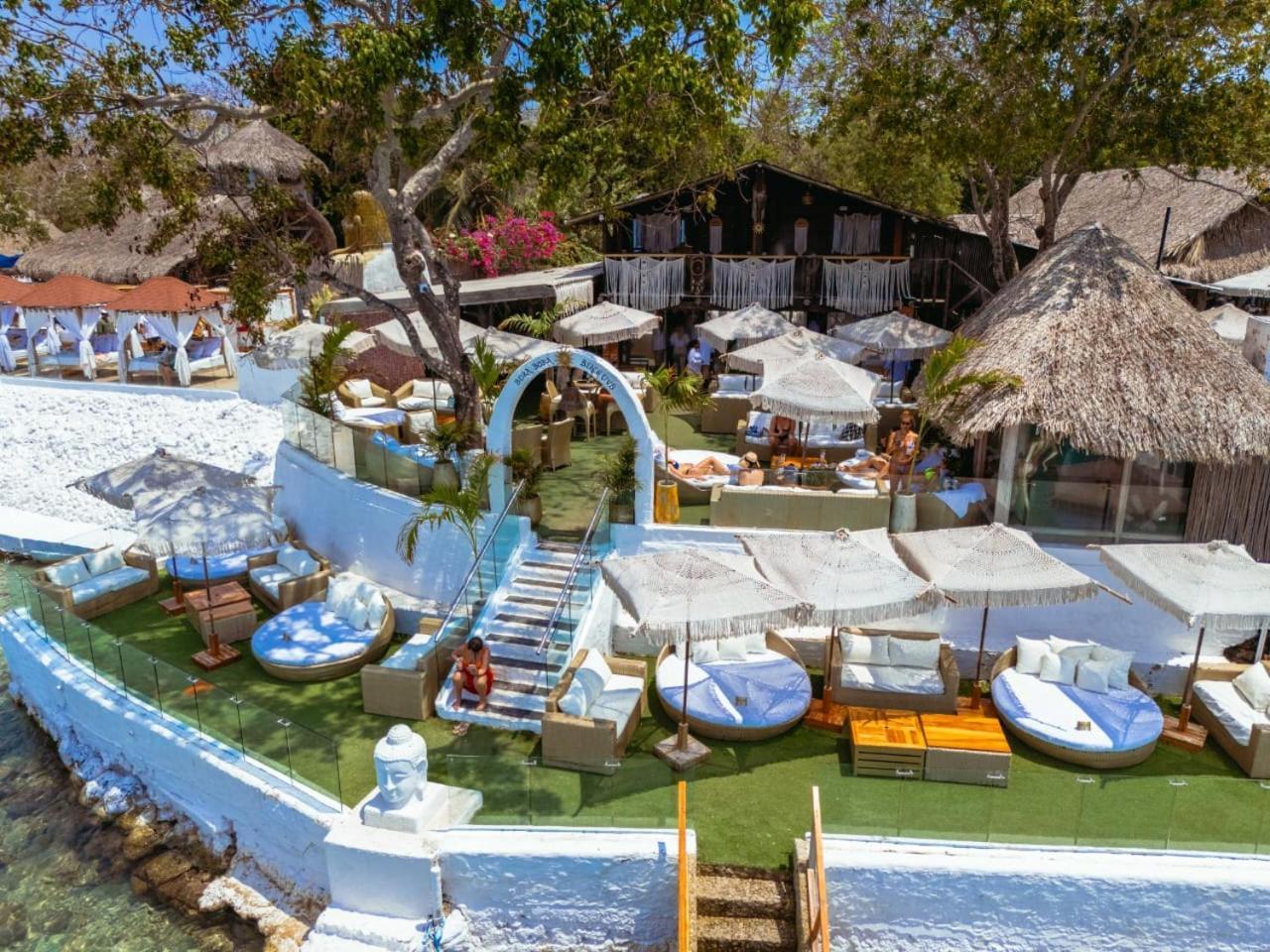 Bora Bora Beach Club & Hotel Isla Grande  Esterno foto
